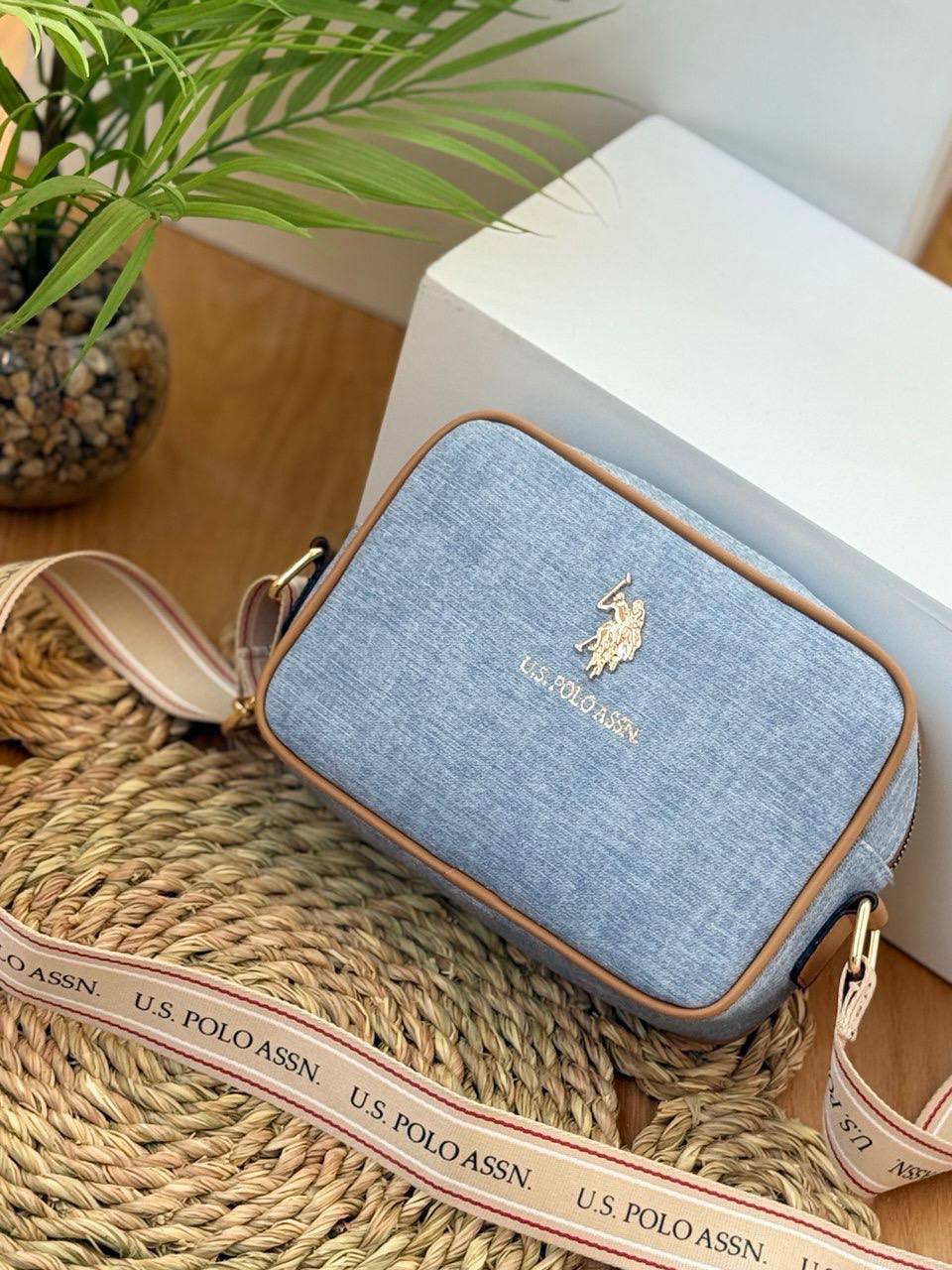 U.S. Polo Classic Zip Crossbody Bag