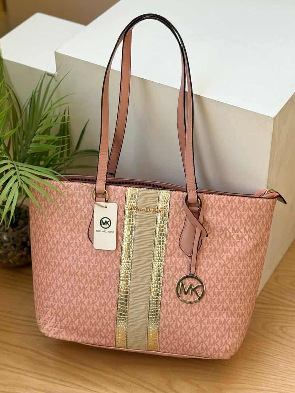 Michael Kors Jet Set Travel Tote Bag