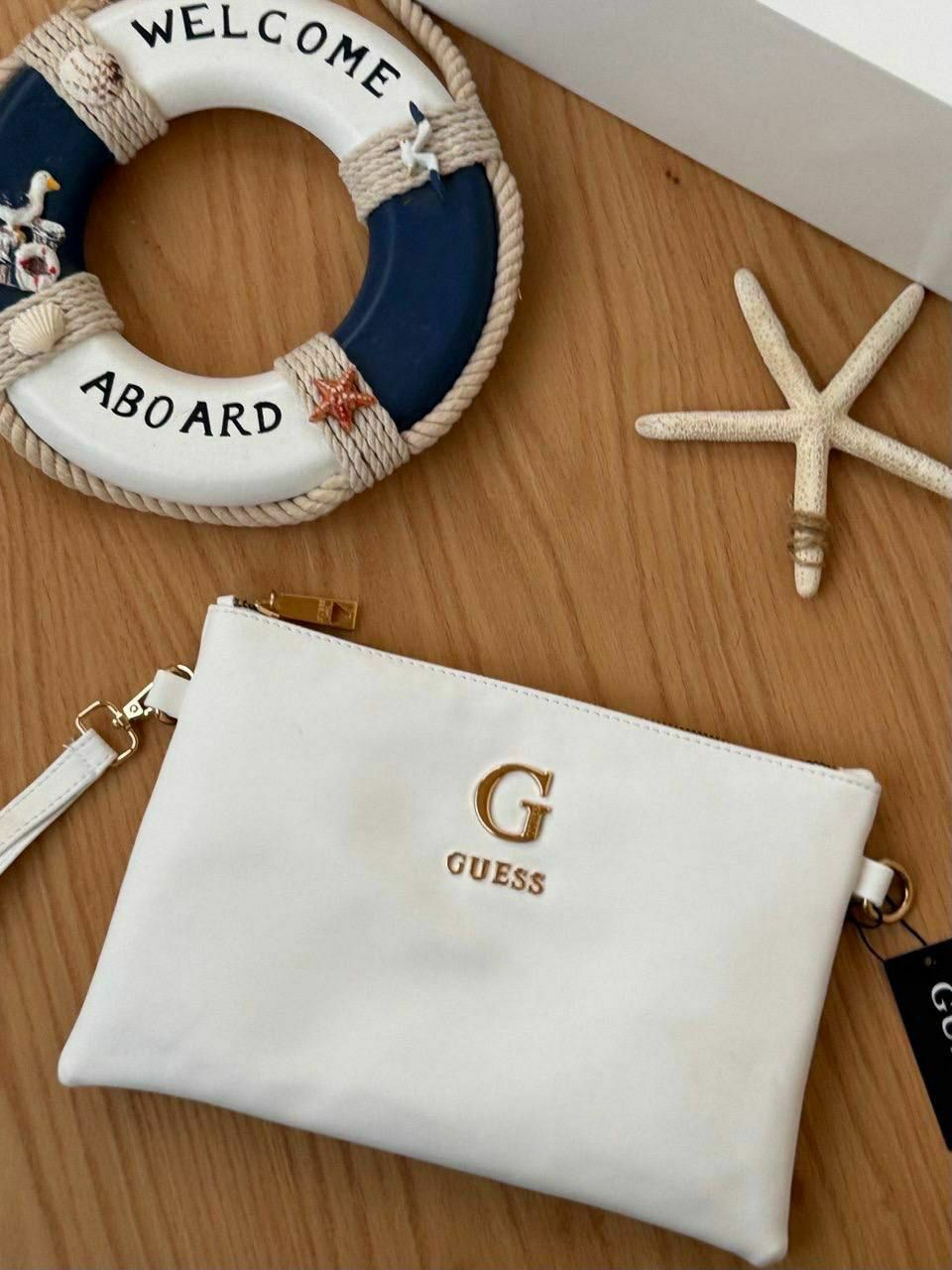 clutch hand bag guess