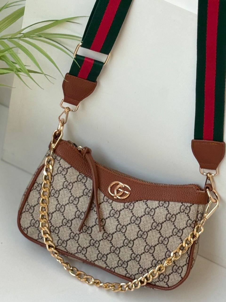 Gucci Cross