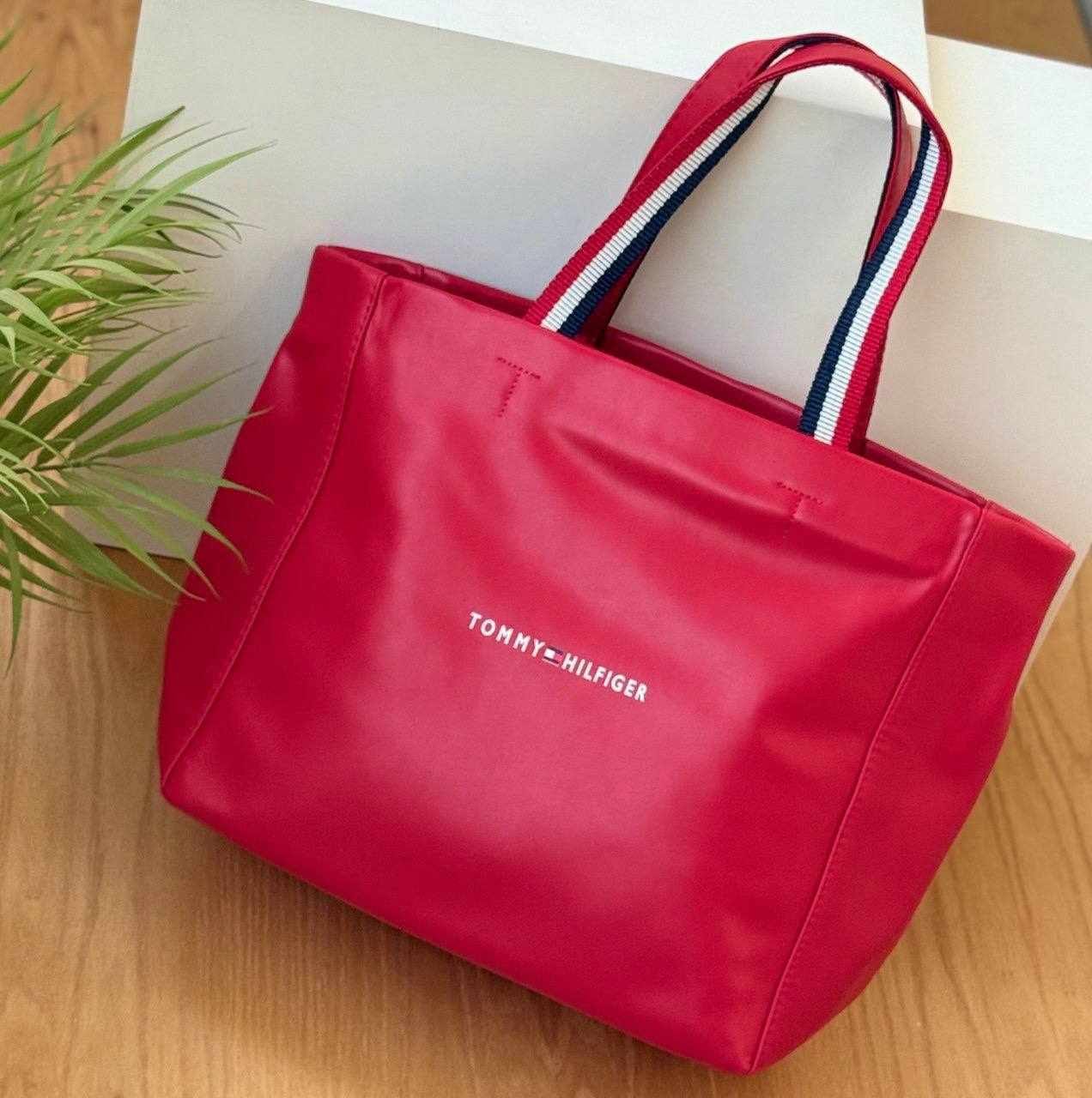 Tommy Hilfiger Women’s Logo Shopper Tote