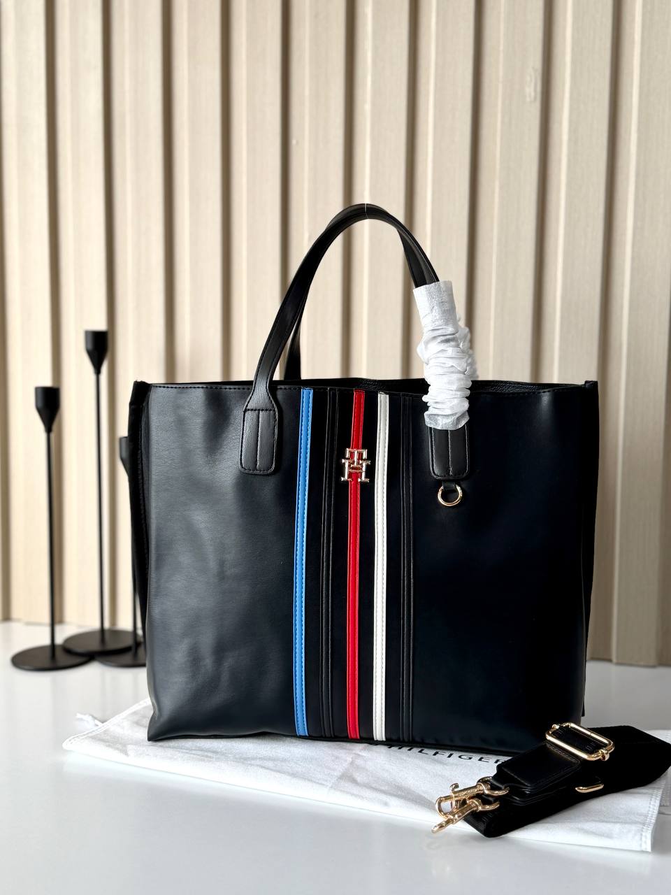 Tommy Hilfiger Signature Stripe Shoulder Bag - Original