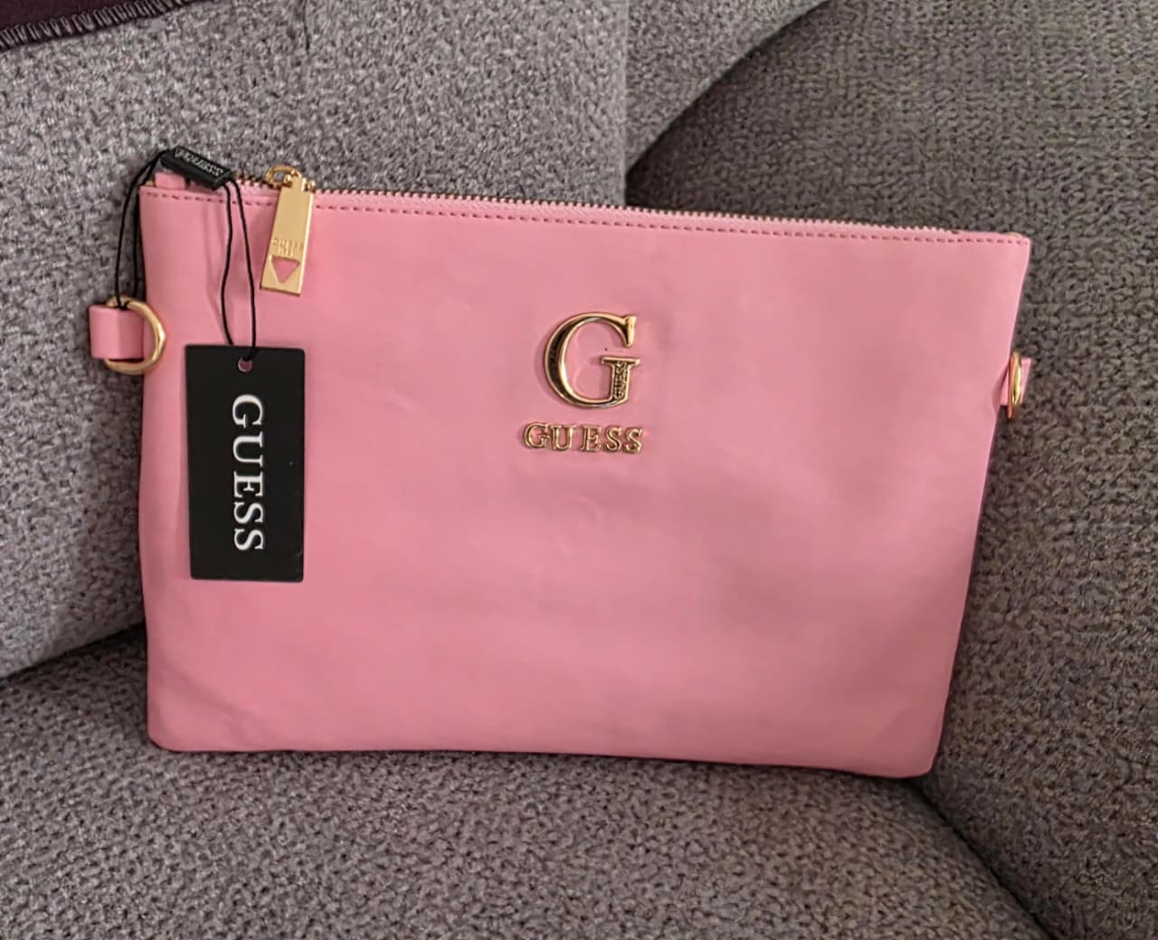 Guess clutch