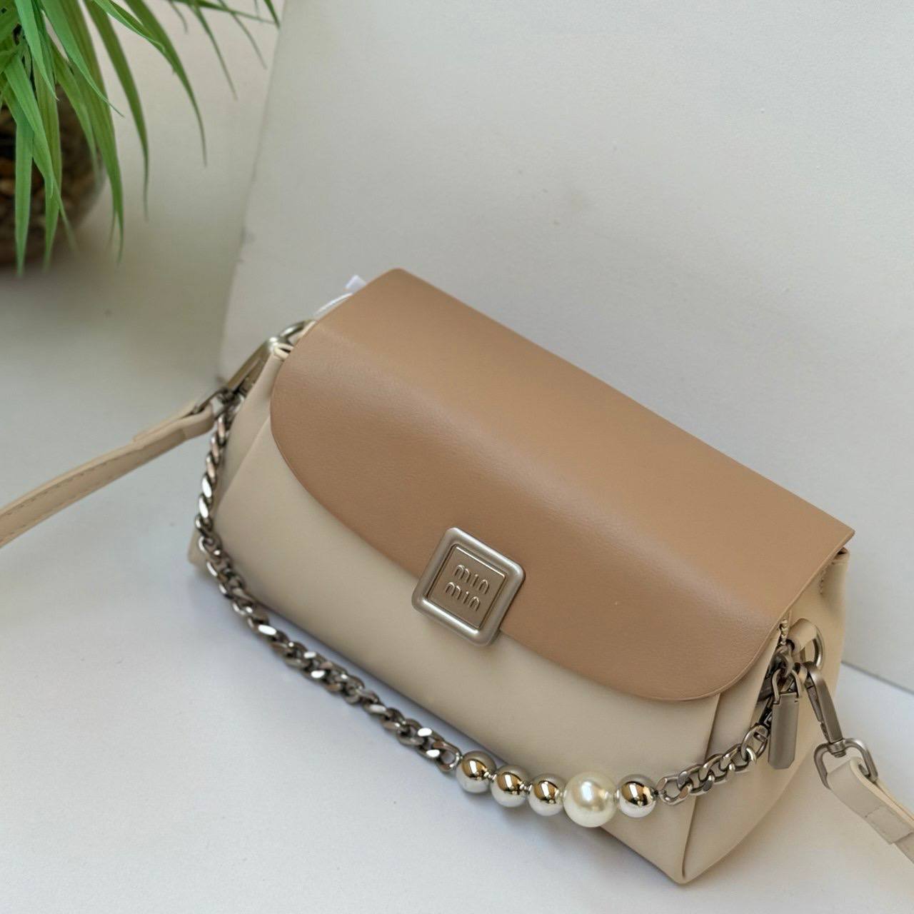 Miu Miu Pearl-Chain Leather Shoulder Bag -  Mirror