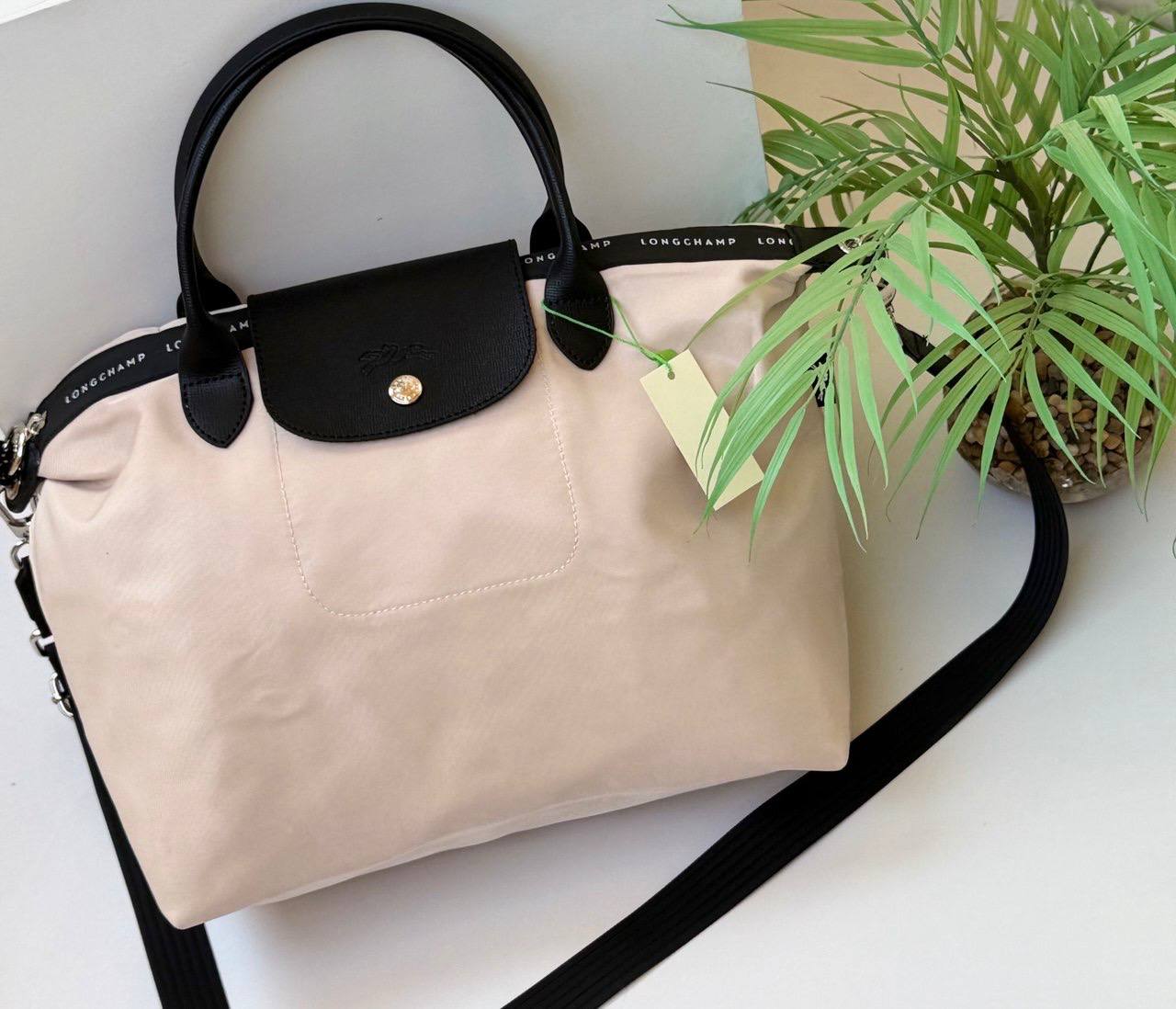 The Longchamp Medium Tote Bag - Mirror