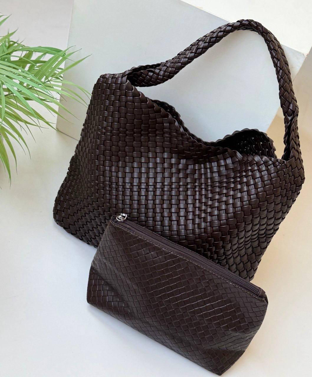 Bottega Veneta Medium Hop Bag in Intrecciato Leather - Mirror