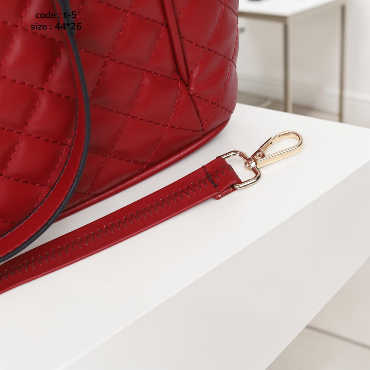 Guess Cessily Quilted Tote Bag - High copy