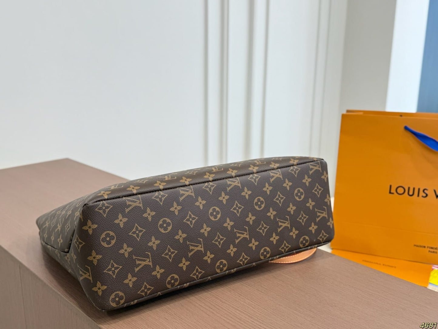 Louis Vuitton Tote Bag - Original