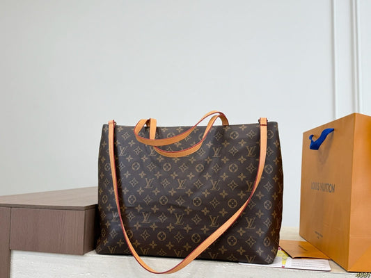 Louis Vuitton Tote Bag - Original