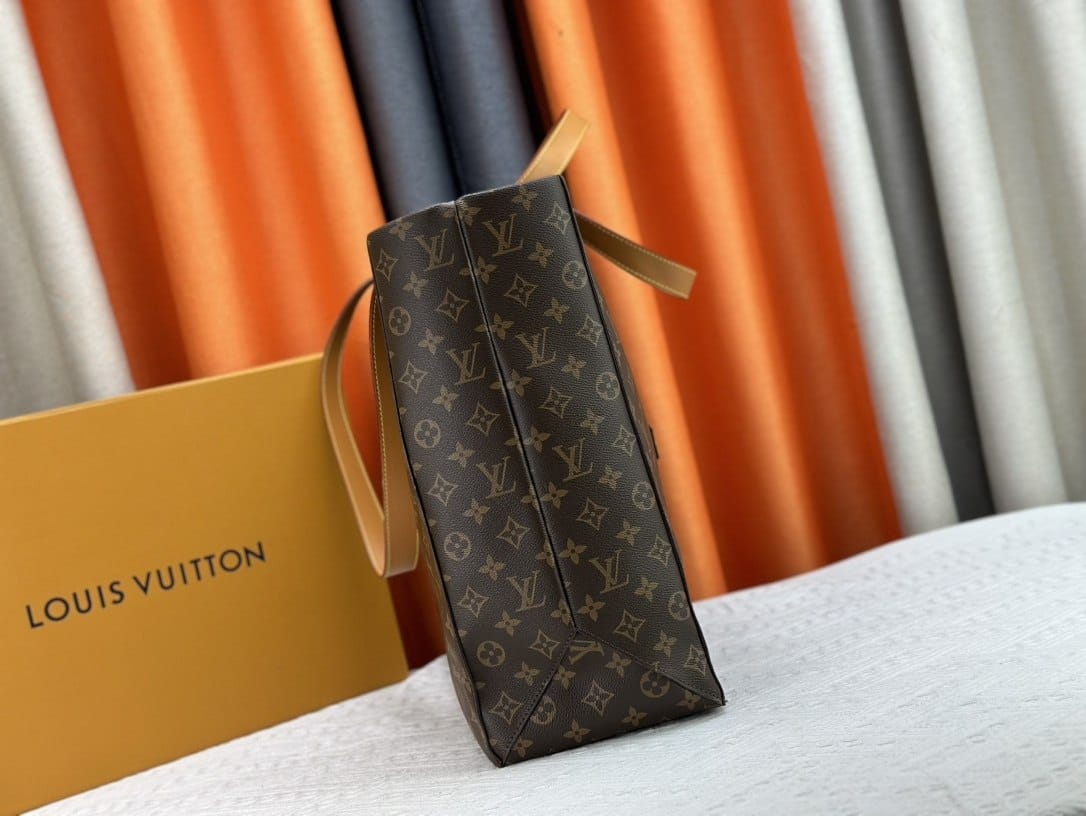 Louis Vuitton Tote Bag - Original