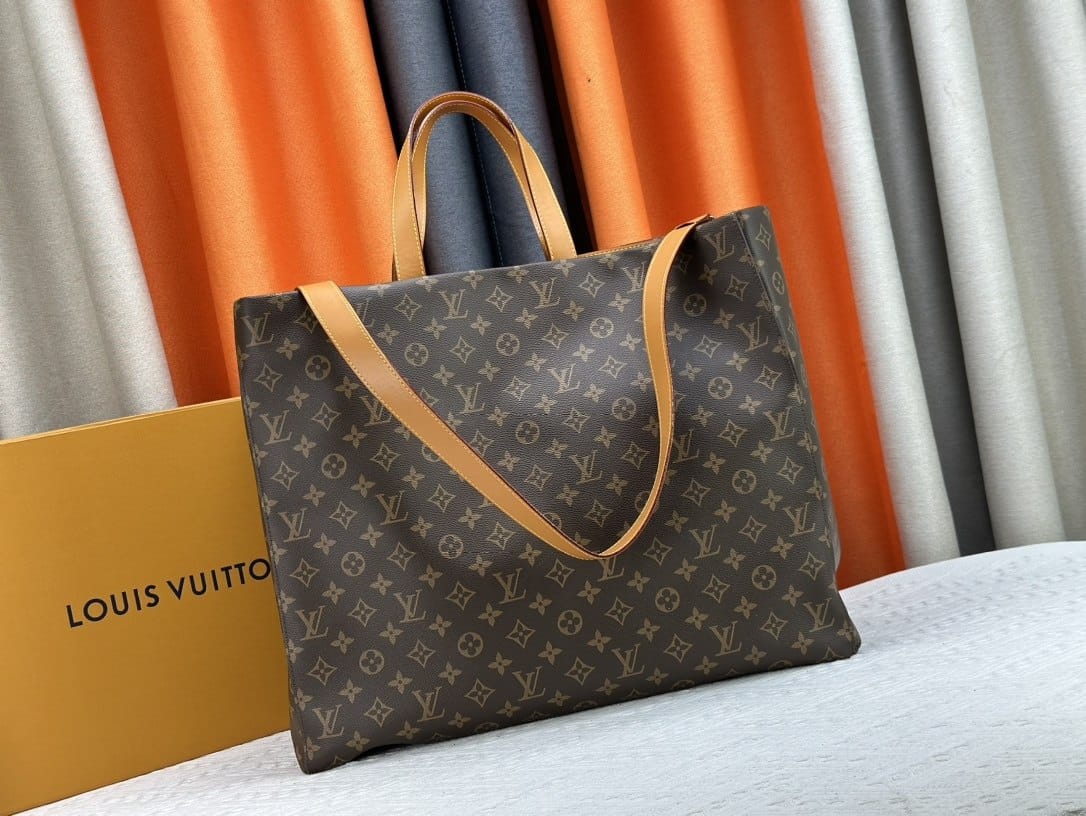 Louis Vuitton Tote Bag - Original