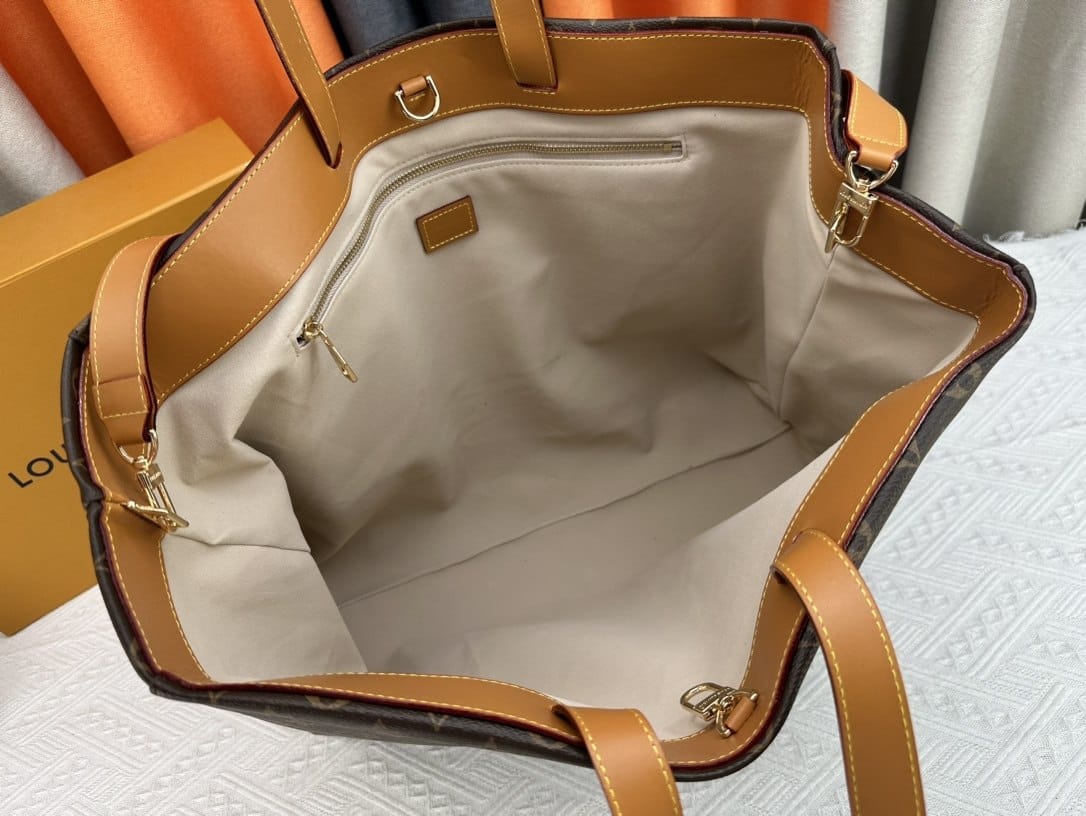 Louis Vuitton Tote Bag - Original