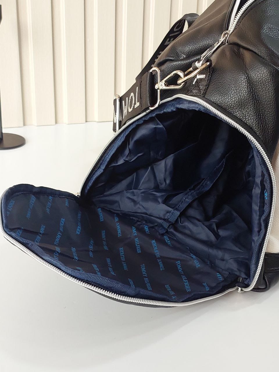 Classic Leather Gym Bag – Water proof - Mirror