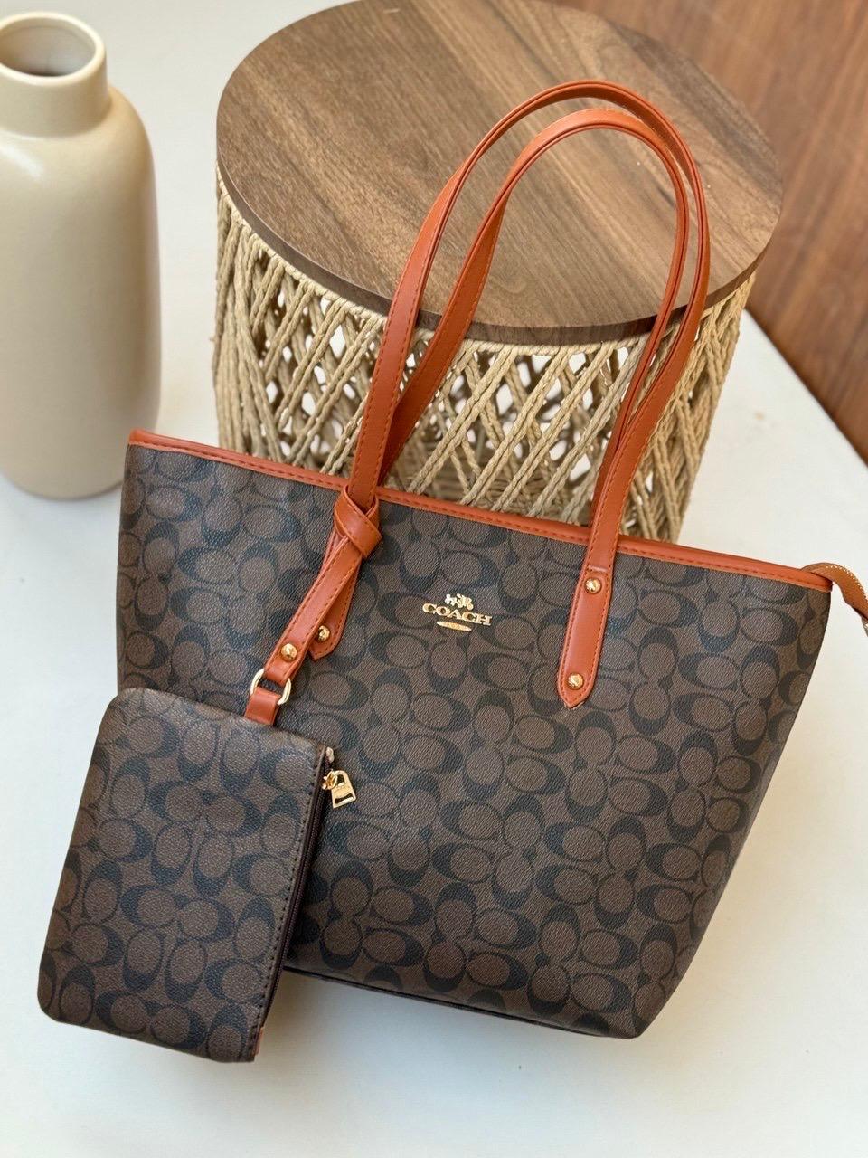 Coach Shoulder Bag - Code : 2679