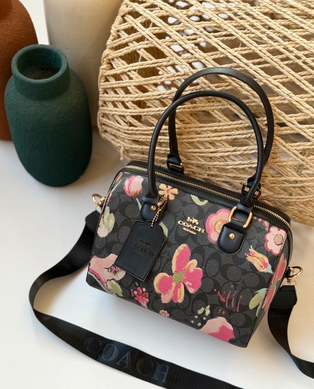 Coach Shoulder Bag - Code : 2719