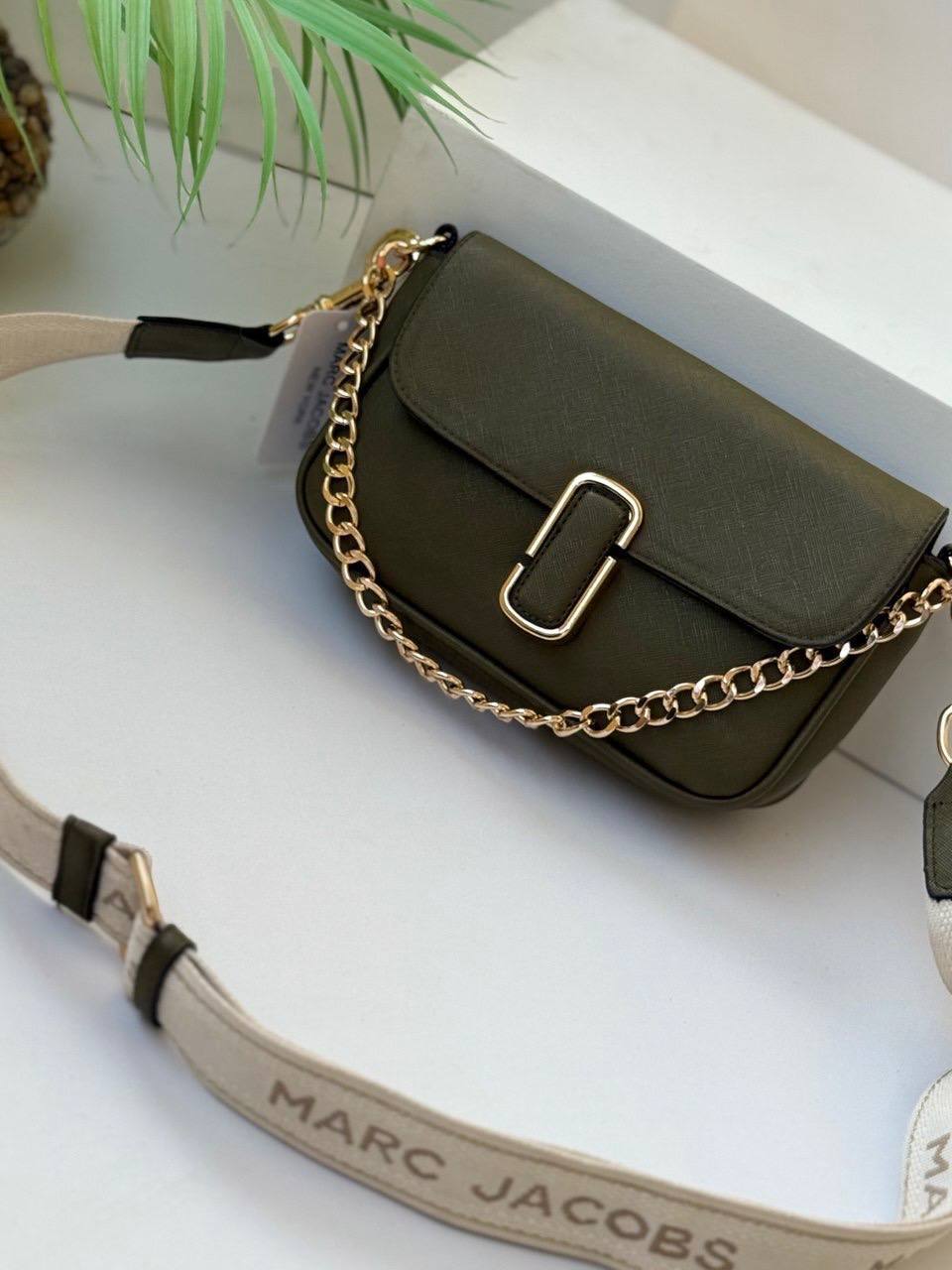 Marc Jacobs Mini Chain Crossbody Bag