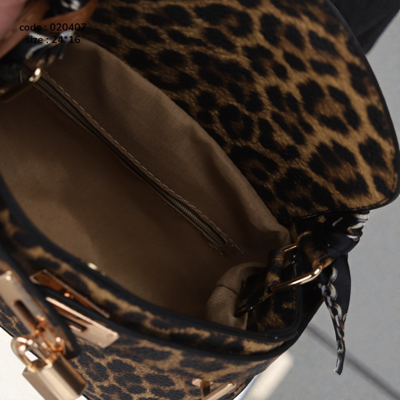 Hermès Mini Kelly 20 - Classic Leather with Gold Hardware & Full Accessories